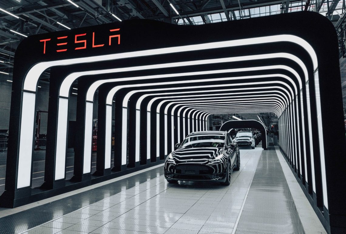 Produktion des Tesla Model Y in der Tesla Gigafactory 4 in Grünheide