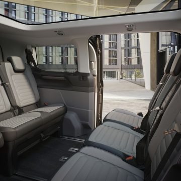 Sitzkonfiguration im Fond des Ford E-Tourneo Custom