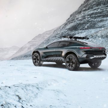 Audi Activesphere Concept von schräg hinten im Schnee
