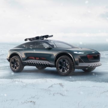 Audi Activesphere Concept von schräg vorne im Schnee
