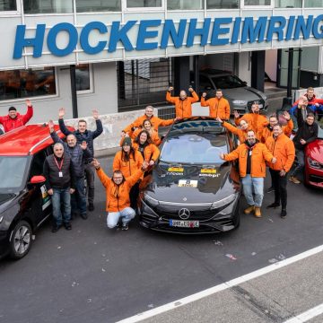 Die Siegerteams der ADAC 24h e-competition im Februar 2023 auf dem Hockenheimring