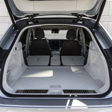 Kofferraum des Mercedes-Benz EQE SUV.