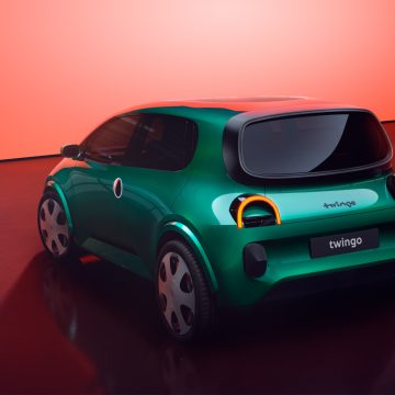 Renault Twingo Concept in grün von schräg hinten.