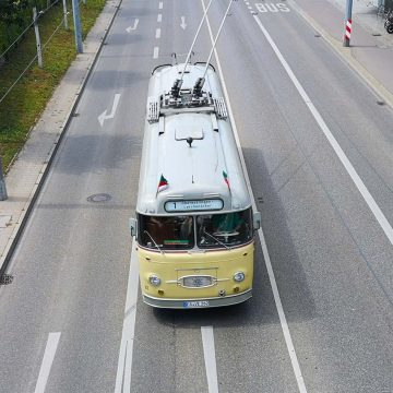 Historischer O-Bus Henschel HS 160 OSL in Esslingen am Neckar