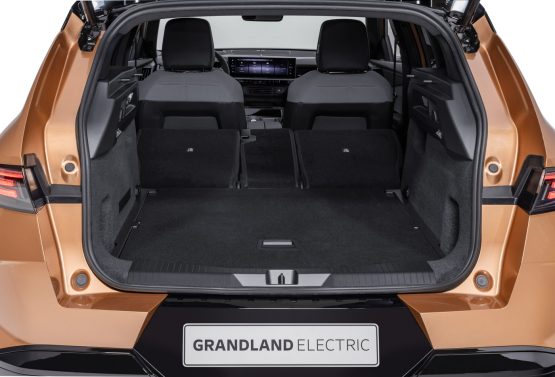 Kofferraum des Opel Grandland Electric